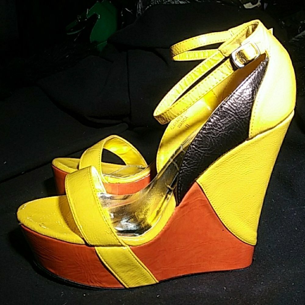 Super Cute Wedge Sandals